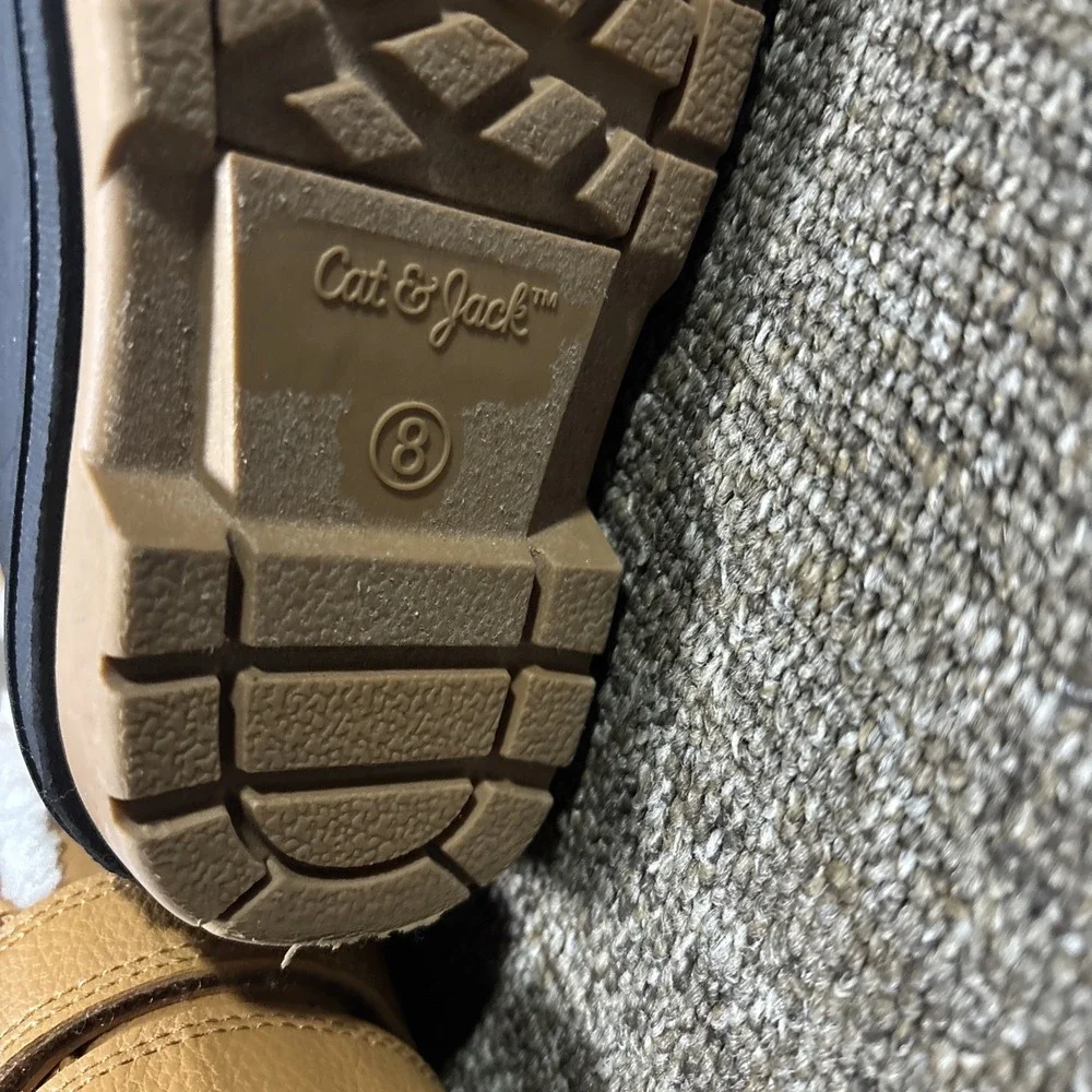 Cat & Jack Toddler Size 8 Denver Waterproof Snow Boots